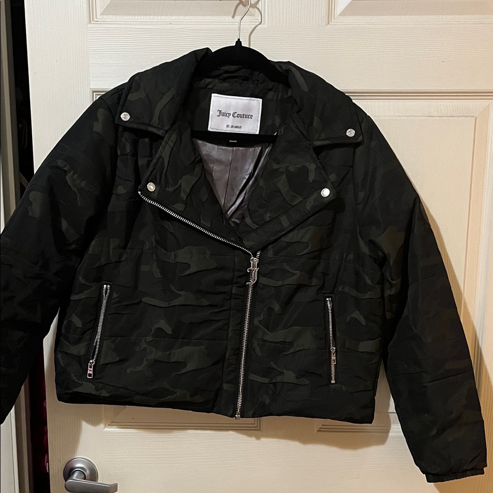 Juicy Couture Camo Puff Jacket S